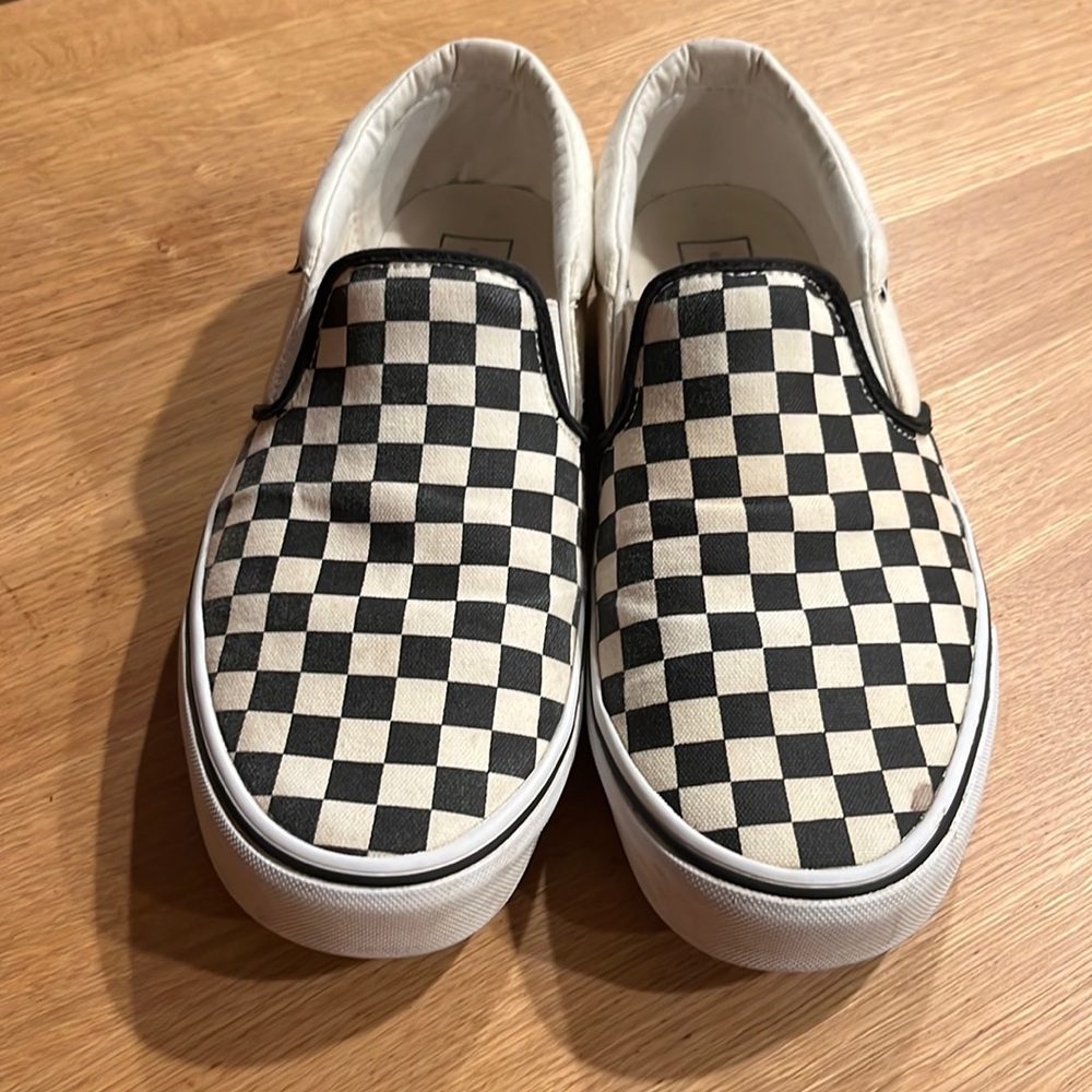 Vans classic slip on mens size 11 shoes white black athletic skate sneakers